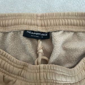 Aritzia Super Fleece Jogger Sweatpants